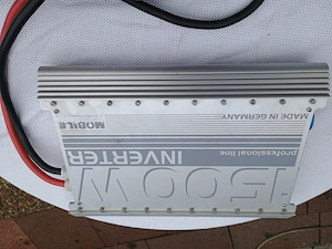 BÜTTNER ELEKTRONIK Sinus-Wechselrichter 12v-230v 1500w