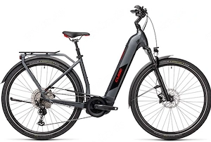 CUBE-Kathmandu Hybrid SI 625 mit Bosch CX-Motor