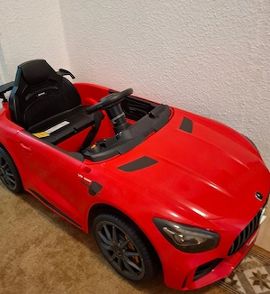 Mercedes-Benz AMG Kinder-Elektroauto  rot