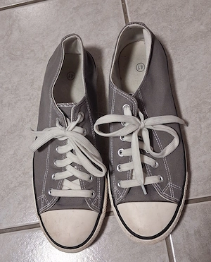 Turnschuhe   Sneaker Größe 41 - Dockers usw. Chucks
