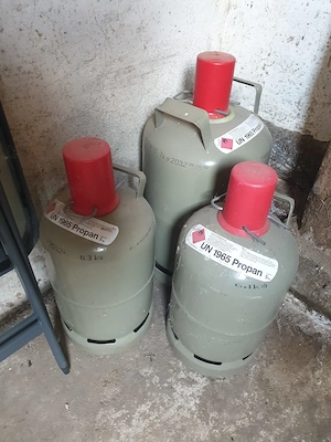 3 leere Eigentums-Gasflaschen 2x5 kg, 1x 11 kg auch einzeln