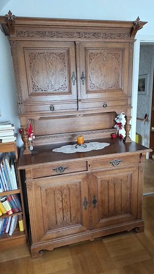 Anrichte  Buffet, antik, vermutlich ca.1900, schön verziert, vintage