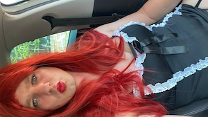 Sissy liebt es sich zu blamieren