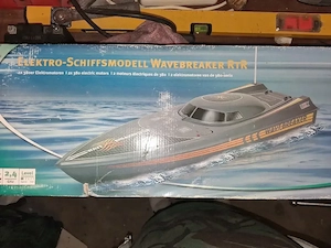 ferngesteuerts Boot 