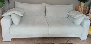 Schönes bequemes Sofa zu verschenken 