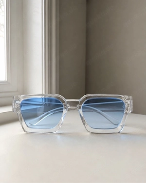 Neue Sonnenbrille Transparent mit blauen Gläsern   eckig