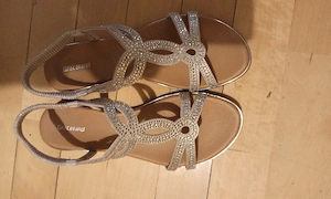 damen Sandalen zu verkaufen 