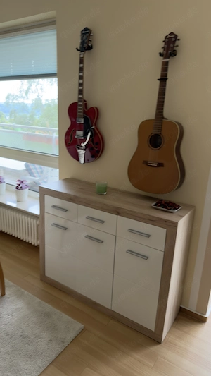 Zwei sehr schöne Sideboards
