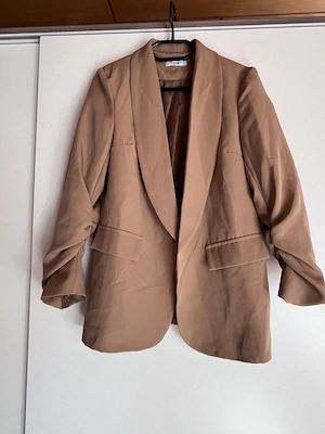 Blazer Damen Mit Details an den Ärmeln Hailys M.