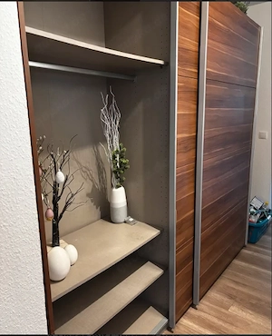 Schlafzimmerschrank zu verschenken