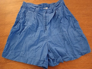 Stoffhose kurz hellblau 38 