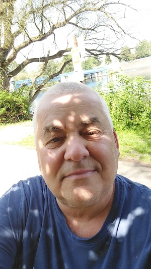  Weibliche Reisebegleitung für Kreuzfahrten gesucht  
