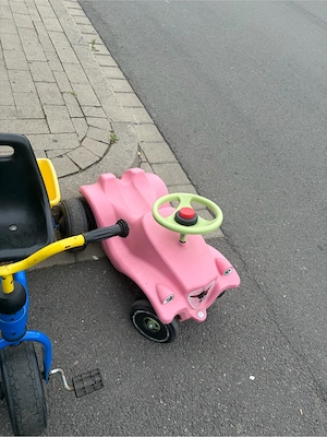 zu verkaufen eien schönen Bobbycar