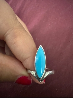 Schöner Ring aus 925 Sterlingsilber mit Türkis Stein (Größe L)