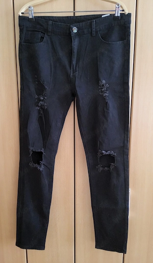 Coole  Jeans  Stretch-Jeans  -  Gr.  34  -  L  -  schwarz  -  cut  outs