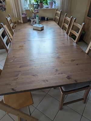 Tisch inkl. 6 Stühle 