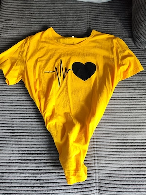 3 T-Shirts neuwertig