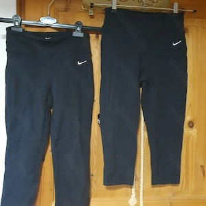 2 Damen Sporthosen in Größe XS 