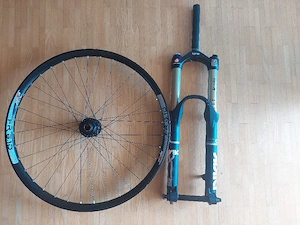 Rock Shox Lyrik 26 Zoll mit Vorderrad