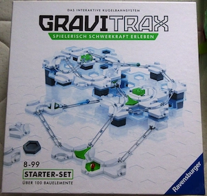 GraviTrax Starter-Set von Ravensburger, Erweiterbare Kugelbahn für Kinder, Interaktive Murmelbahn