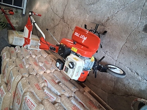 Benzin Motorhacke PGT 700 geotech   Gartenfräse mit Zubehör