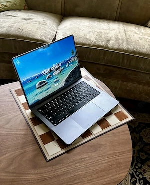 Apple MacBook pro 14 M2 
