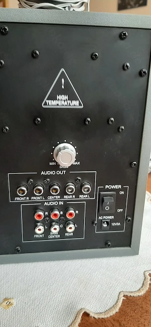 Medion 5.1 Aktiv Soundsystem(MD9682) mit Power-Subwoofer   Bild 4
