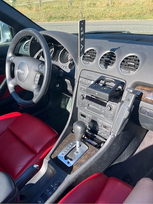 Audi a4 Cabrio Automatic Bild 2