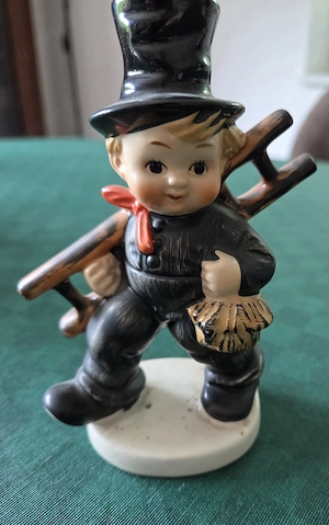 Goebel Porzellan Figur