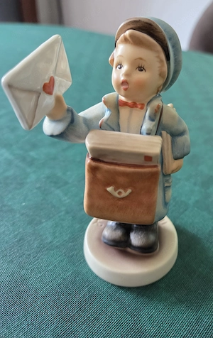 Goebel Porzellan Figur 
