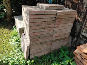 Terassenplatten, Feinsplitt rot