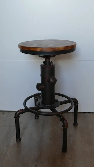 Hocker vierfüßig mit Bodengleitern