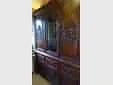 gebrauchter Massivholz-Schrank,