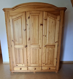Schrank 3-türig