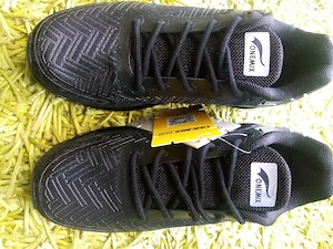 One Mix Schuhe in der Größe 39  Bild 4