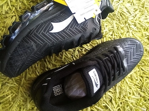 One Mix Schuhe in der Größe 39  Bild 5