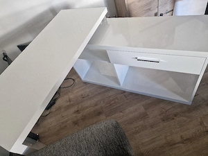 Schreibtisch zu verschenken 