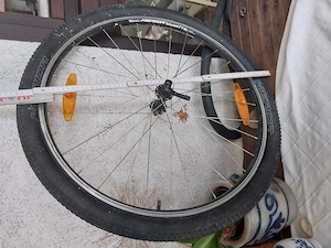 28er Vorderrad mit Nabe