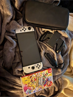 switch oled inkl. tasche, controller und Jamboree