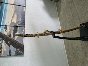 Dekoratives Samuraischwert mit Scheide und Ständer (reines Dekorationobjekt))