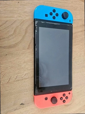 Nintendo Switch Konsole mit Zubehör