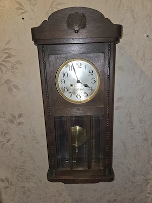 ZU verkaufen Antike Uhr mit Schlüssel 