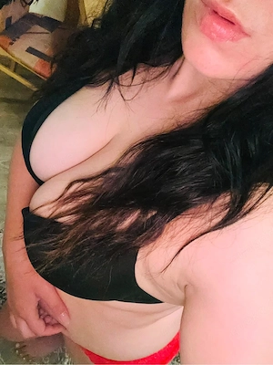 Hi bin die Tatjana bin privat in Fürth Besuchbar gegen   