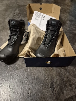 Haix Arbeitsschuhe  Sicherheitsschuhe  Outdoorschuhe 
