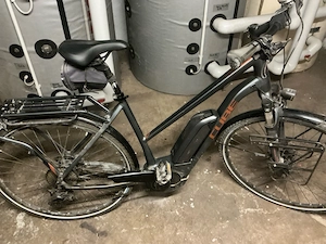 Cube e-Trekkingbike für Frauen