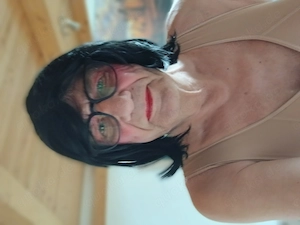 Geiles Blasmaul sucht Spermaspender