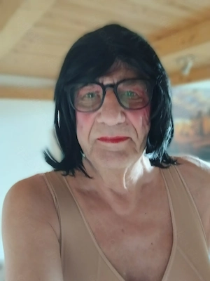 Geiles Blasmaul sucht Spermaspender