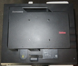 Display Monitor Lenovo 17 Zoll Bild 3