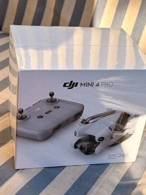 DJI Mini 4 Pro (neu u. orig. verp.) Fly More Combo + DJI RC 2