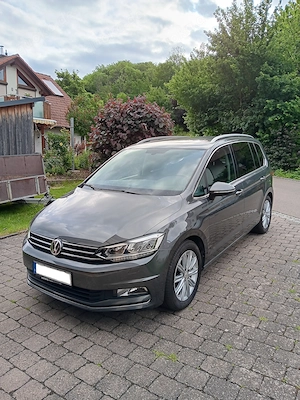 VW Touran 1,4 Benziner AHK, ACC, LED, Navi 